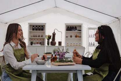 Celebración entre lavanda y viñedo